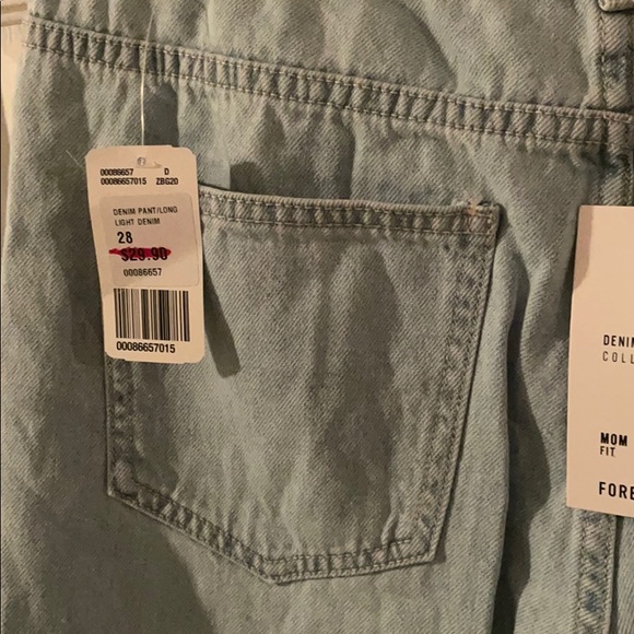 Mom Jeans Light Denim - Picture 5 of 6